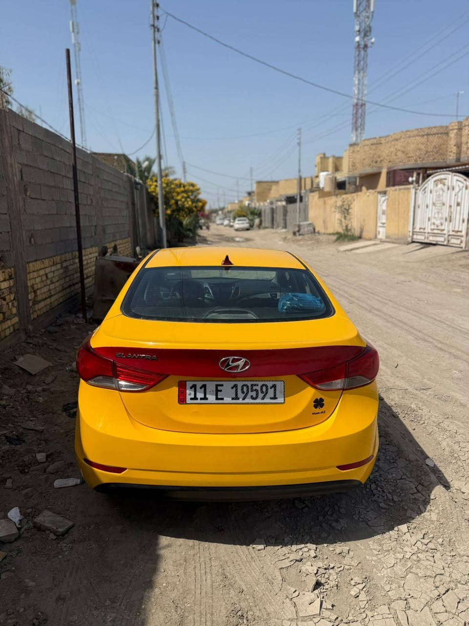 سلام عليكم النترا موديل ٢٠١٥ رقم بغداد انكليزي راعيها ابو السنويه بغداد الحبيبيه يريد مداور تحكم جهتين شاشه وكامره حادثه صندوك بدون تبديل مكينه ١٨٠٠ شرط كير حداديه شرط  مكفوله ماعده الصندوك تصليح مو تبديل مكان سياره ناصريه سوق الشيوخ سعرها ١٠٥ وبيها مجال ***********
