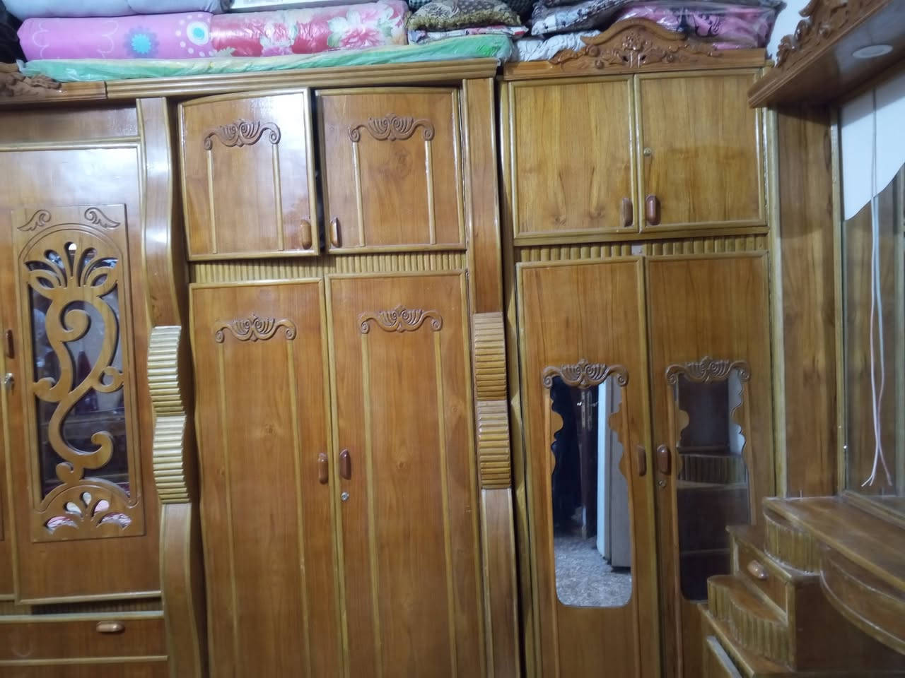 غرفه أخشاب للبيع نضيفه مستعلمه قليل لتواصل علا رقم ‏‪***********‬‏ بڪرلي الرابعه
