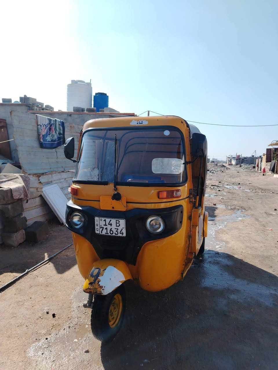 سلام عليكم شباب هاي تكتك البيع مديل 18داخله 19 المكينه مال 22 المكينه مكفوله اسعر خمسه وربع وبيع مجال  رقم وسنويه ثاني تحويل***********
