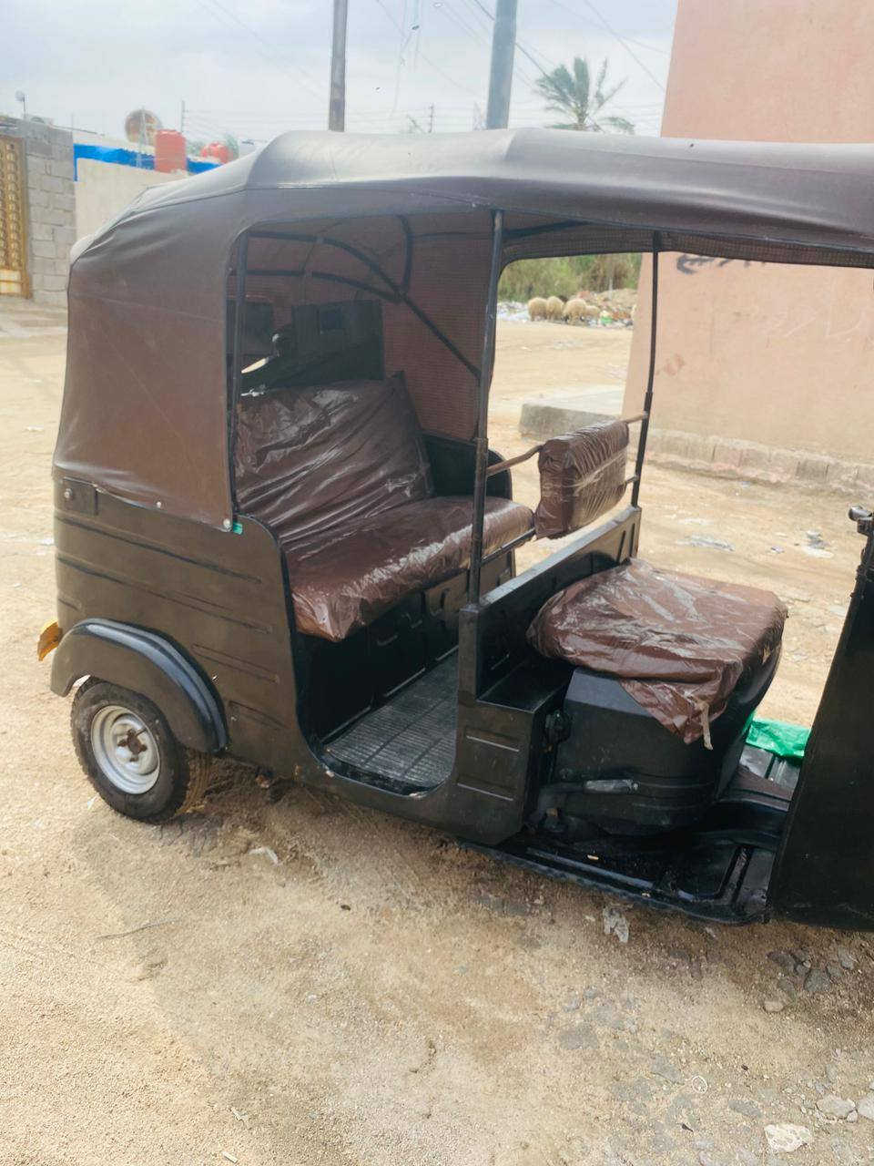 السلام وعليكم 
للبيع تكتك باجاج مديل 2020 رقم تحويل مباشر مكفوله بس ضربه يم قبق البانزين فقط مكان بصره رجائن الاستفسار على الرقم 
***********
