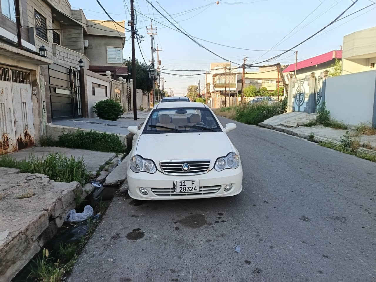 سلام عليكم CK رقم بغداد انكليزي هزه جديده السنوية جديده باسمي شرط تحويل مكينه وكير كهربائيات كلها شغاله بيها صبغ داير الورا مذكور بالفيديو كل تفاصيل ماعارض ولا فقد فقط بيع السعر 45$ وبيها مجال مكان السياره حي المحاربين *********** او ***********
