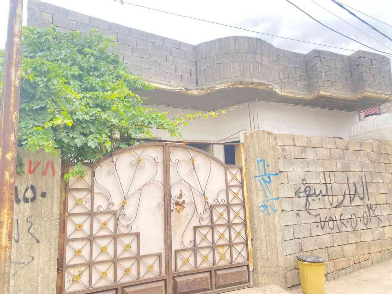 بيت للبيع حي صدام مساحة 150بي سند زراعي 25من البلديه خدمات كامله ماء كهرباء  سعر 45قفل استفسار اتصل *********** متوفر واتساب
