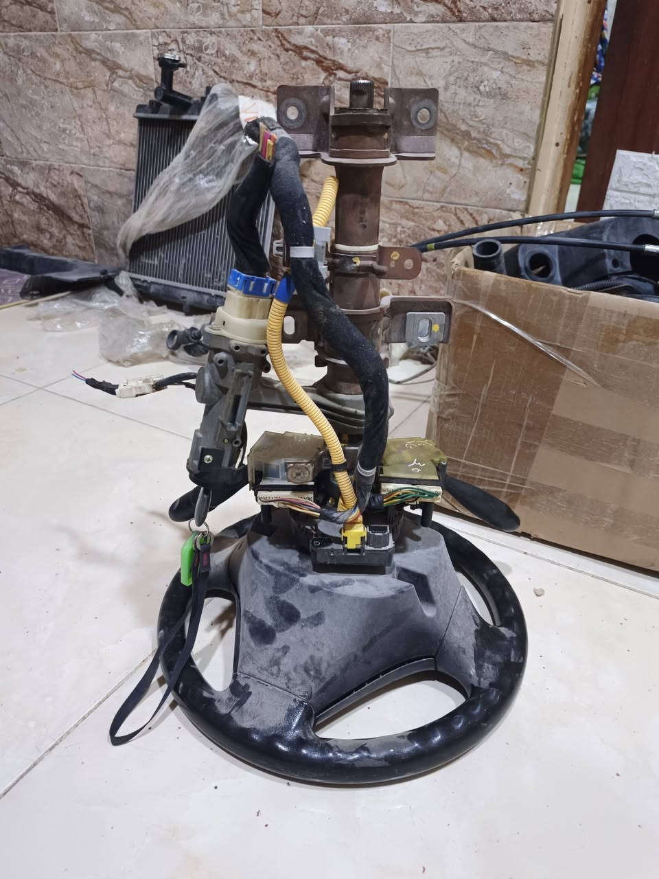 السلام عليكم من رخصة الآدمن
شباب عندي بجم كيا بيكانتو موديل 2010 دخول جديد وارد كوري للبيع وهذا رقمي ***********
