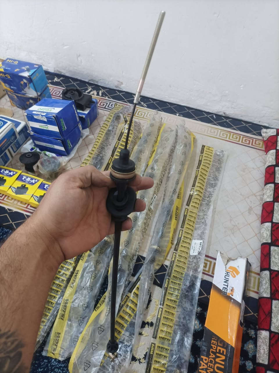 السلام عليكم غراض سياره أيراني أصليات للبيع أبيعهن كلهن السعر 150ألف والسعر كلش مناسب  للتواصل الأتصال عالرقم ***********
العنوان كربلاء.البوبيات
