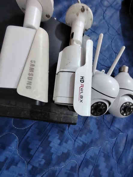 للبيع قيم واخذهن مكانهن النجف الإشراف كوفه شارع ميثم التمار قرب دور الحوزة مقابيل مجمع الجنابي ***********
