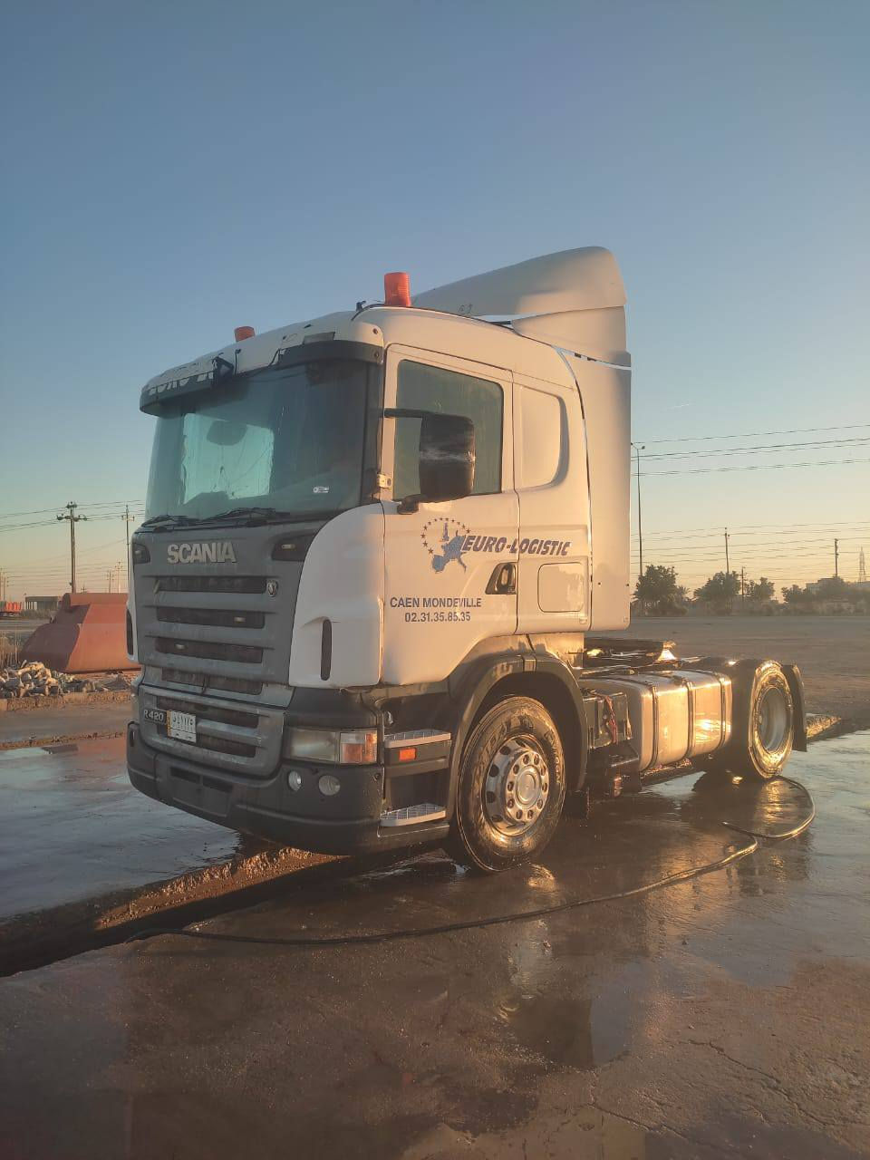 السلام عليكم سكانيه تك مسجله راس مقطوره للبيع مديل 6 تحويل سنويه ميسان 28 سياره كفاله  للستفسار اتصل ***********
