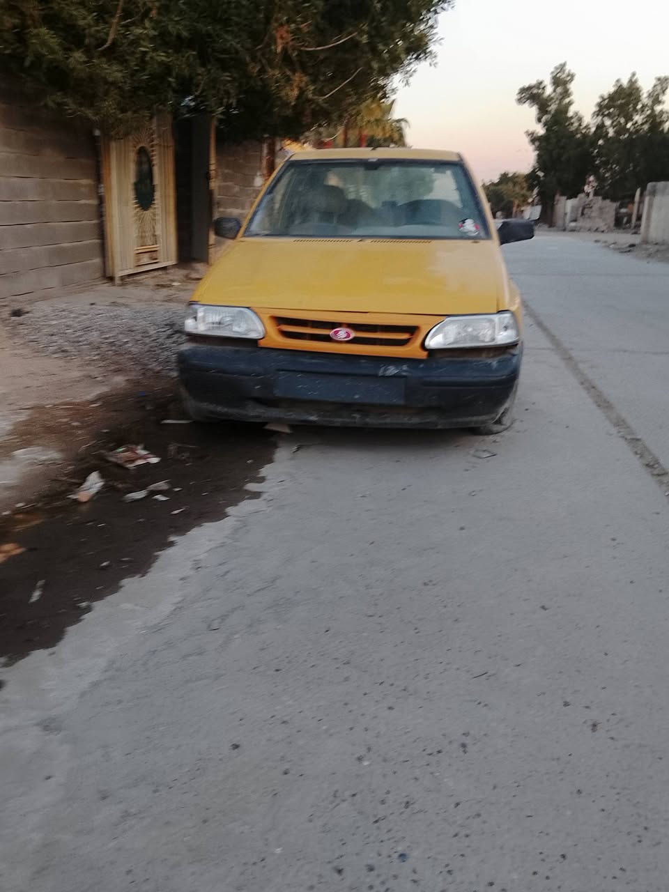 اسلام عليكم سايبه للبيع موديل 2012
مصبوغه صبغ عام عوزه فقط تاير وباتري رقمه احمر  مكاني بغداد مدينه الصدر 
الرقم. ***********
