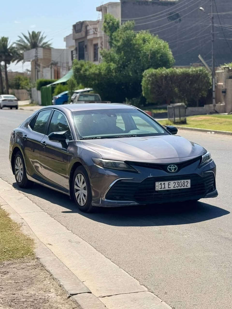 السلام عليكم بلاش بلاش جوه السوك
للبيع كامري مديل 2022🚘🚘
مواصفات le هايبرد +ب بانزين 
فول تحكم ستيرن 
شاشة جبيره كامره دواره 
كار بلي 
رادار امامي 
رادار خلفي 
حساس امامي 
حساس خلفي 
بصمه تشغيل 
بصمه بيبان
ماشيه 90 الف 
كير مكينه خير من الله 
صدر امامي خلفي خير من الله 
تبريد ثلج 
تخم تاير جديد باتري جديد
ادامه سيرفس كامله
رقم بغداد مشروع وطني تحويل ثاني يوم 
حادث جاملغ وبنيد وربع جاملغ خلفي والباقي مكفول 
السعر 148 ورقه بلاش بلاش وبيها مجال للطيبين عنواني بغداد العامريه 
***********
