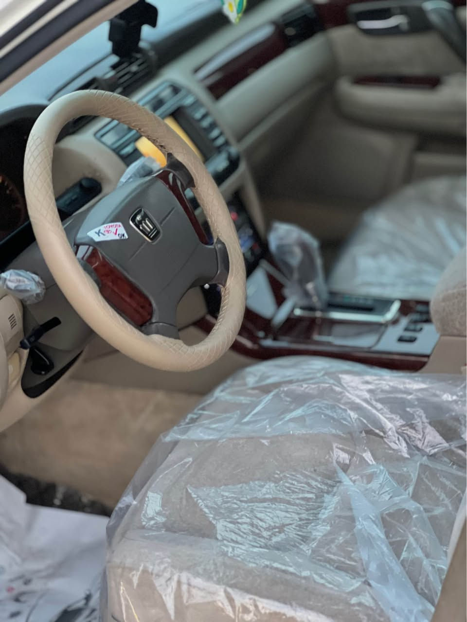 ملكة جنون 2002 رقم بصره مميز تسجيل جديد كرستال اصل كفاله عراق ويابان فول مواصفات اربع دكم كشنات كهرباء برده خلفيه فتحه مرايات شفط  لايت زنون  ويل نجمه تخم تاير حداده كله جديد مكينه vvti 3000 ام الكلاص مكينه وكير زيرو كفاله السعر158 بيه مجال بسيط شراي يتصل ***********
*********** مكاني البصرة الكرنه Singapore
