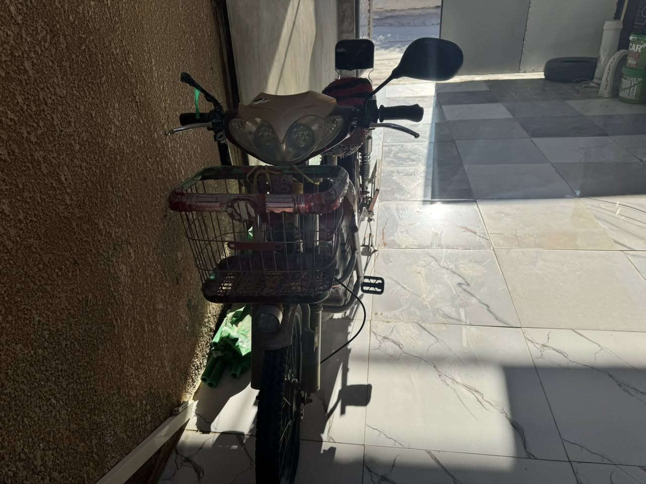 للبيع دراجه شحن باب الأول يحتاج بطاريات الگشر نظيف المكان قضاء خانقين الشراي يتصل لأن ممتواجد عل فيس ***********
