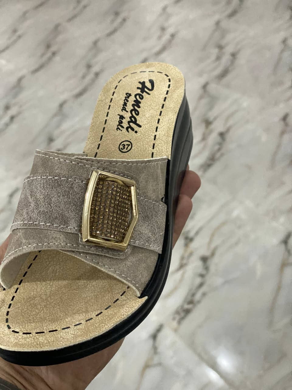 سلام عليكم وصلنا بضاعة جديدة شحاطات  وبأسعار مناسبه جداً جداً
شحاطه ولادي ب 3 قياس من 25 إلى 30 شحاطة ولادي من 30الى 37 طرگه بيضه مطعم بجوزي  ب 5 وطرگة بيضه مطعم بزيتوني ولادي  ايضاً ب 4 الف شحاطه رجالي من 41الى 45 ب 6 الف وشحاطه نسائي ب 6 الف من 35 إلى 41 وايضاً شحاطه بناتي ب 3 الف قياس من 25 إلى 30
وحياكم الله
العنوان الشرقاط قرية الحورية قرب فرع الكسار 
ازياء الشهم والمرح لجميع الألبسة ولادي بناتي رجالي ونسائي 
هـ ***********
