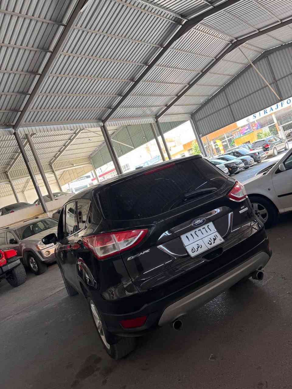 فورد سكيب موديل ٢٠١٣ 
سيارة ٣ قتعة و نص صبغ بدون دواخل بدون ضربة كير محرك كهربائيات كل بشرط غرامات سيارة  خمس ورقة عليه غرامة نزل سعر و سعر ٧٨ ورقة مكان سيارة دهوك 
*********** دهوك, العراق
