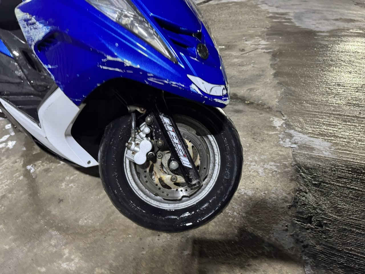 Gtr
شلعه قويه معدل فوك 110 
الدراجة حلوه ايشي مبيهة غير الجنطه متقفل 
كاملة مكملة للبيع ب750 او مراوس حسب رغبتي 
مكاني منصور 
*********** واتس اب فقط
