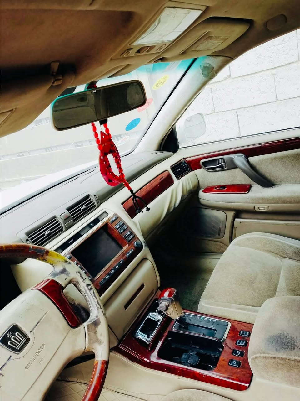 ملكة للبيع 4 دكم اصل 2003  رقم صلاح الدين بسمي شخصيا مداور ثاني يوم مداور شاصي 75 محرك D4 شرط محرك كير زيرو سعر 120 مكاني نجف الاتصال ***********
