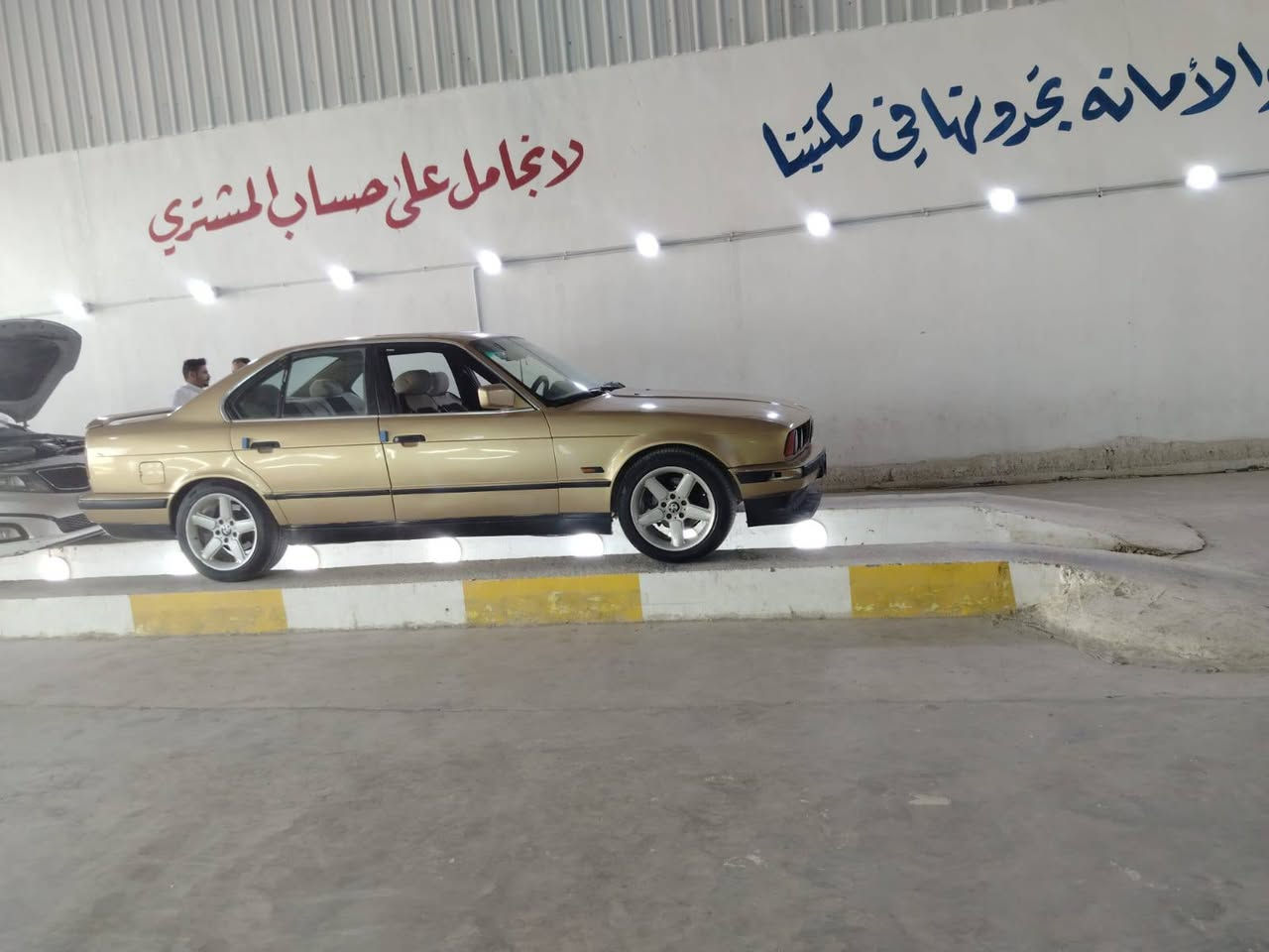 للبيع بي ام دبليو ذهبي 525 مكينه مفتوح كير اوتو موديل 89
سياره جديده بدون نقص جاهزه 

مصبوغه عام جماليه صبغ درجه اولى 

بدون خياسات 

كهربائات وضع شركه بدون جطلات وكلشي شغال 

 وحماوه ثابته 

رقم بغداد وهزه جديده وسنويه لل٢٠٣١.

داخل قرفه حلوه كلش 

تخم تاير وويل جديد 

صدر امامي خلفي جديدطسه ناعمه كلش 

مكاني ناصريه سديناويه 

السعر 40وبيها مجال للطيبين 

الشراي يتصل ***********/0781633102
