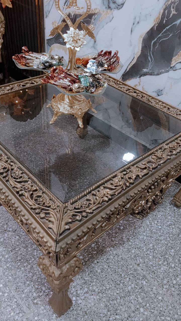 السلام عليكم تخم للبيع عشر مقاعد +طبلة وسطية + طبلتين جانبيتين السعر 375  سبب البيع ضيق المكان 
رقم الهاتف ***********
