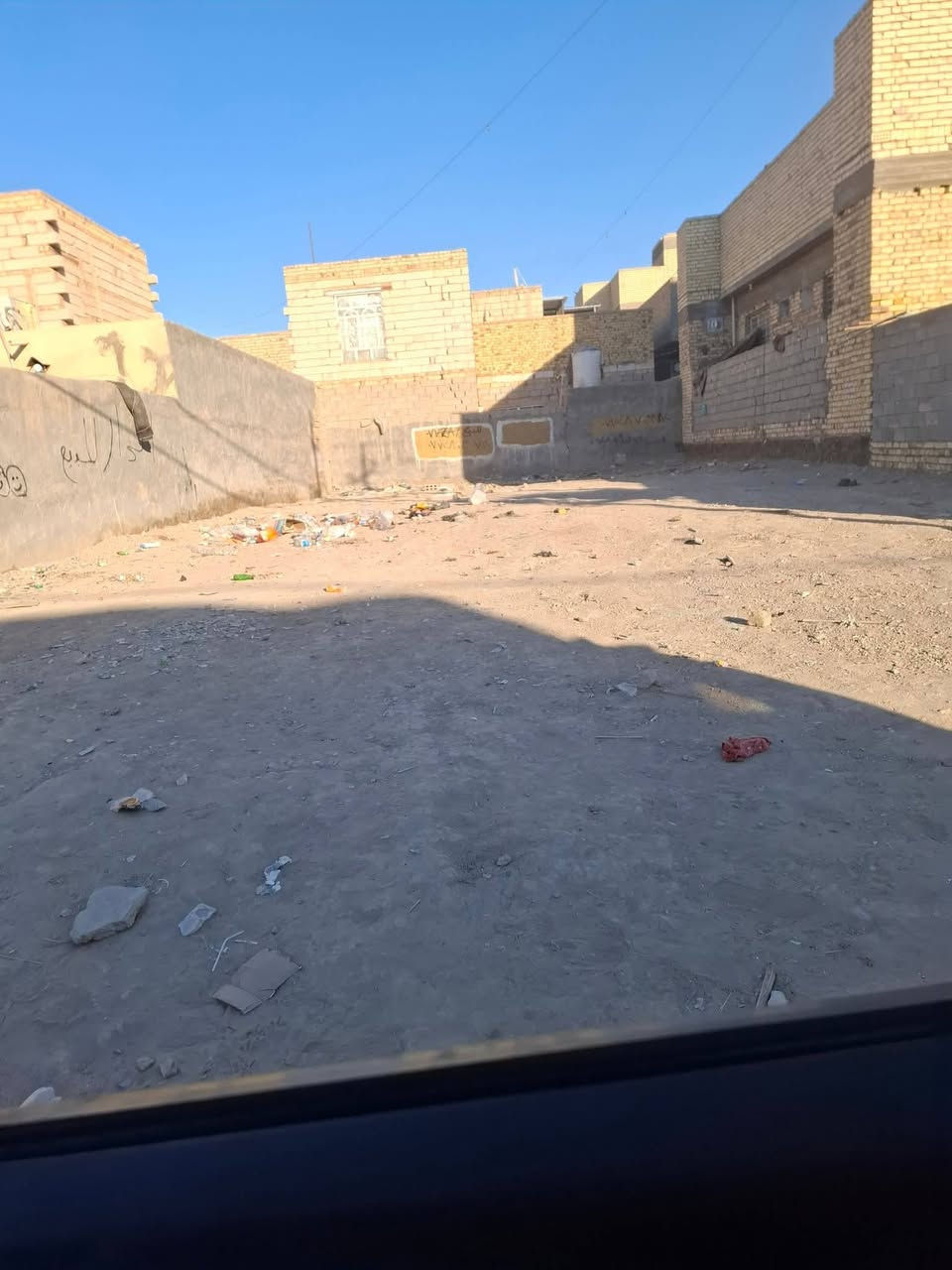 السلام عليكم قطع طابوحي العسكري شارع مدرسة جبل عامل 
220 متر 
***********
