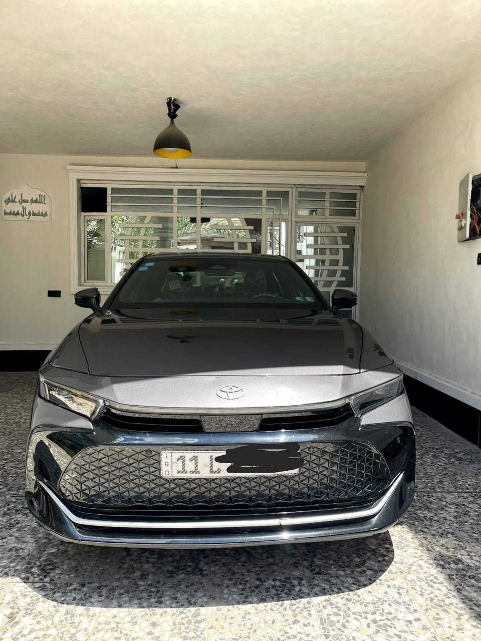 السلام عليكم للبيع  كراون 2023 رقم بغداد  السياره مغلفة نانو كامل ضمان 10 سنوات
رقم بغداد 
-تويوتا كراون
-موديل 2023
-تبريد بالكراسي
كراسي ثنين كهرباء
JBL سماعات 
- رادار امامي
-رادار خلفي
-وخاصيه النقطه العمياء
-ذاكره خزن بكرسي السائق
-ستيرن كهرباء
تحكمات خلفيه :
وبعد مواصفات معروفه 
- عداد (ممشى) السياره76 الف كيلو  مكاني بغداد 
السعر 268 وبيها مجال بسيط 
للاستفسار:***********
