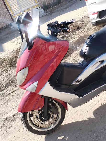 السلام عليكم للبيع دراجه تي ماكس مديل 2008 دراجة حلوه وجاهزه كلشي ماعايزه ان شاء الله معروضه ب22 وبيه مجال بسيط مكان حله قرب مركز ثورة رقمي *********** خاص مفتوح
