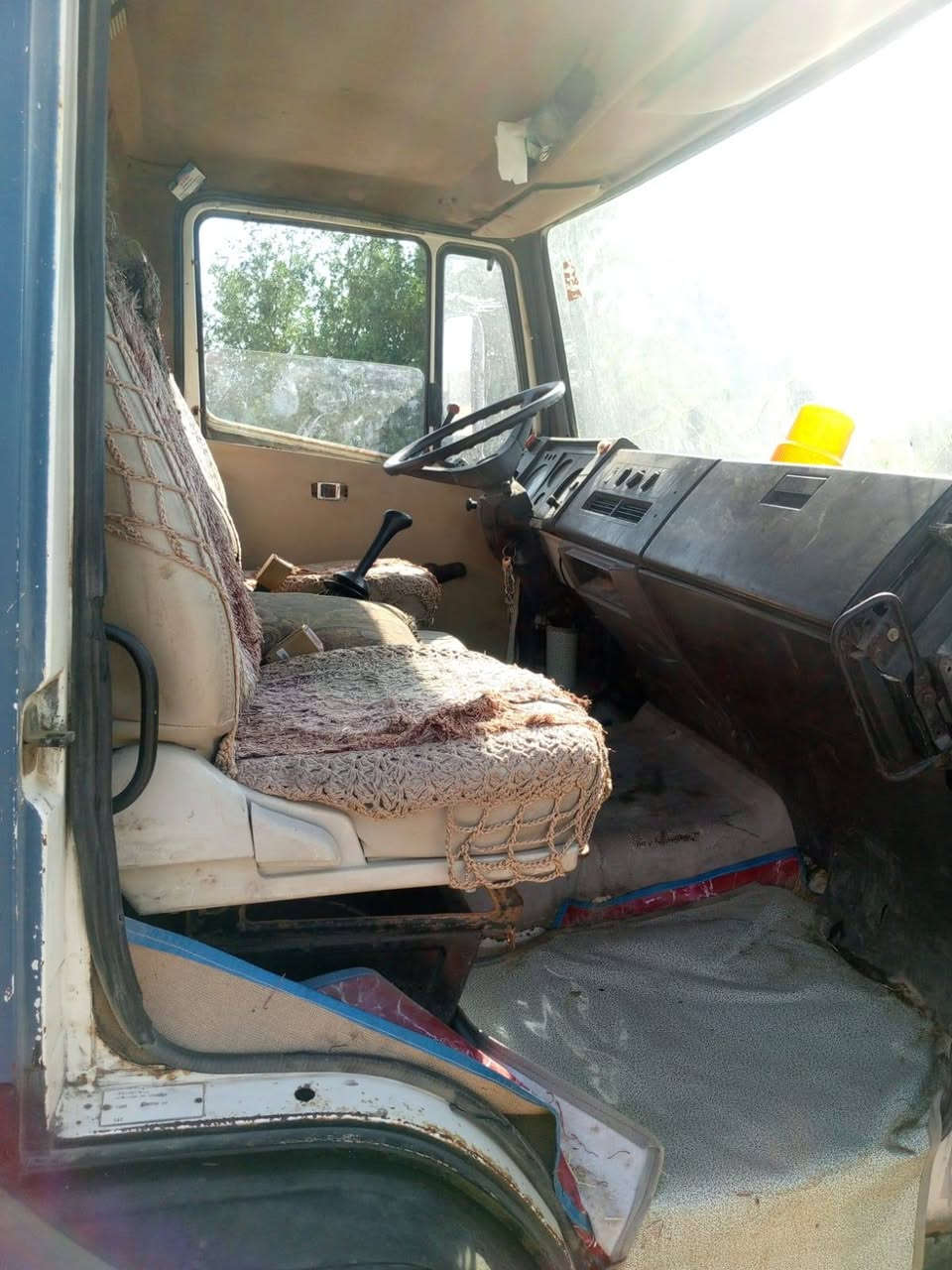 البه للبيع جاهزه من الطول للطول تخم تاير حداديه مكينه طول ٦ او ربع تحويل ثاني يوم جاهزه عل اخر حبايه السعر ٧٥ للاستفسار *********** الرفاعي
