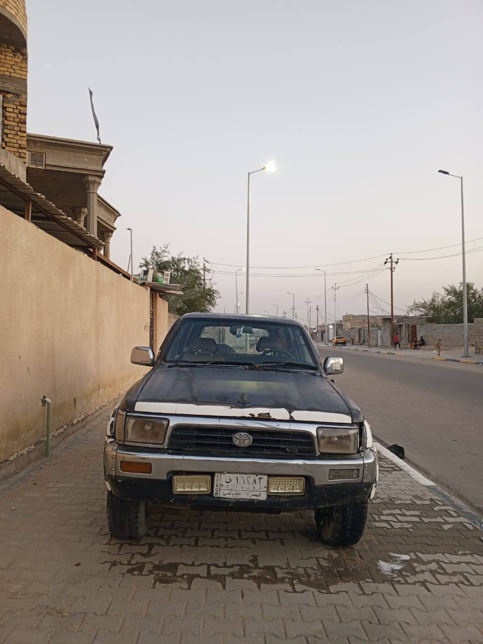 السلام عليكم..
تويوتا رفر 4 سيرف /موديل 1991 / محرك VVT
 العنوان.. البصره 
للتواصل على الرقم / ‏‪***********‬‏
