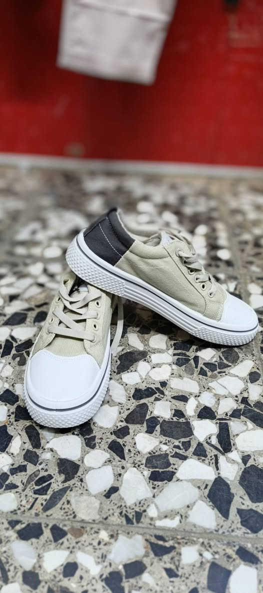 كل القطع 6 الاف بس ومتوفر توصيل لكافة المحافظات 
***********
