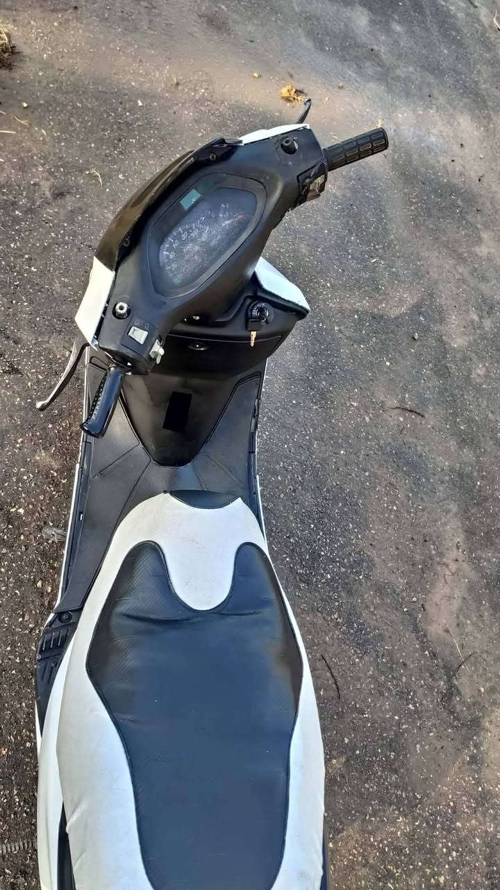 دراجة فراشة فور تي
سرعة 140

محرك مامفتوح 

دراجه صار شهرين نازله رمبة

كلجات tmp مزود. خرز 

شلعه ومعدل 130

لاصرف لا بخار 

تشغيل بصمة عن بعد 

حساس انذار وسرقة

السعر 550 الف


**إذا كنت صاحب هذا الإعلان وتريد حذفه لأي سبب، رجاءا أرسل رسالة إلى الدعم الفني**