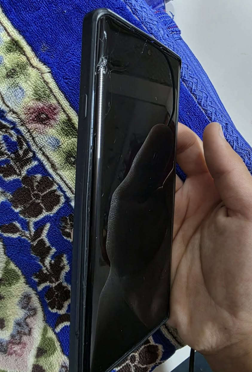 ‏بسم الله الرحمن الرحيم
‏للبيع تكنو كامون 40 برو فايف جي
‏ذاكرة 256
‏رام 12+12 24
‏بي فطر بل شاشه واماثره كامل ملحقات
‏ابجهاز معروفة مواصفاتة
‏سعر 320 وبي مجال
‏مكاني موصل 
‏رقم ***********
      ***********
‏
