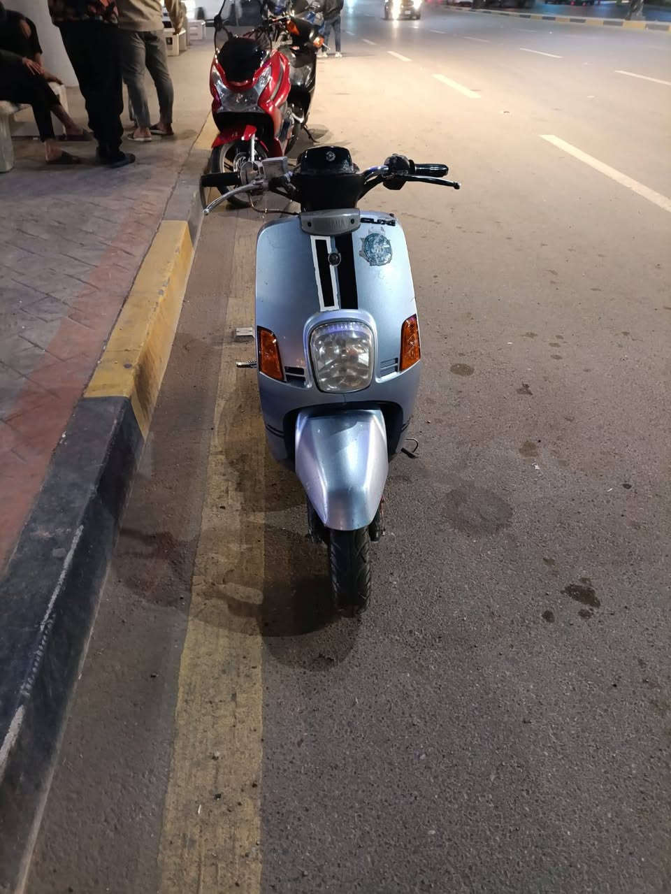 سلام عليكم 
ماكس بوليس للبيع دراجة صارلي ١٠ ايام من جفتته المكينة خرسه دراجة نكره سلف تجي تشوف بعينك سعر (٤٥٠) وبيه مجال راسلني وتدلل
دراجة كهربائيات شغاله سلف شغال اشاير عالي ناصي شغال مكان الشعب *********** واتساب ورصيد
