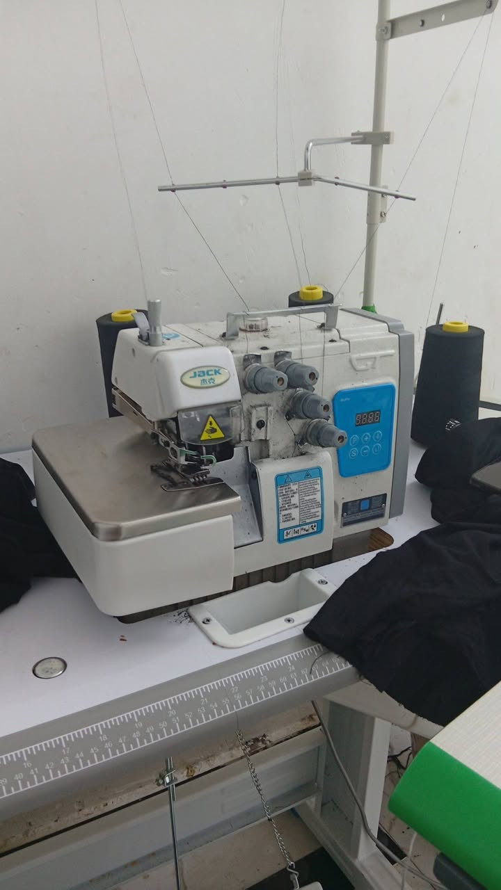 مكاين خياطه جدد صار شهر من اخذتهن اريد ابيعهن اثنيهن 800الف


**إذا كنت صاحب هذا الإعلان وتريد حذفه لأي سبب، رجاءا أرسل رسالة إلى الدعم الفني**