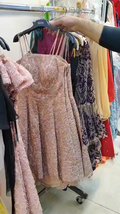 شروة فساتين سهره العدد 150           السعر 8$🔥
https://t.me/fudydy/51215


**إذا كنت صاحب هذا الإعلان وتريد حذفه لأي سبب، رجاءا أرسل رسالة إلى الدعم الفني**