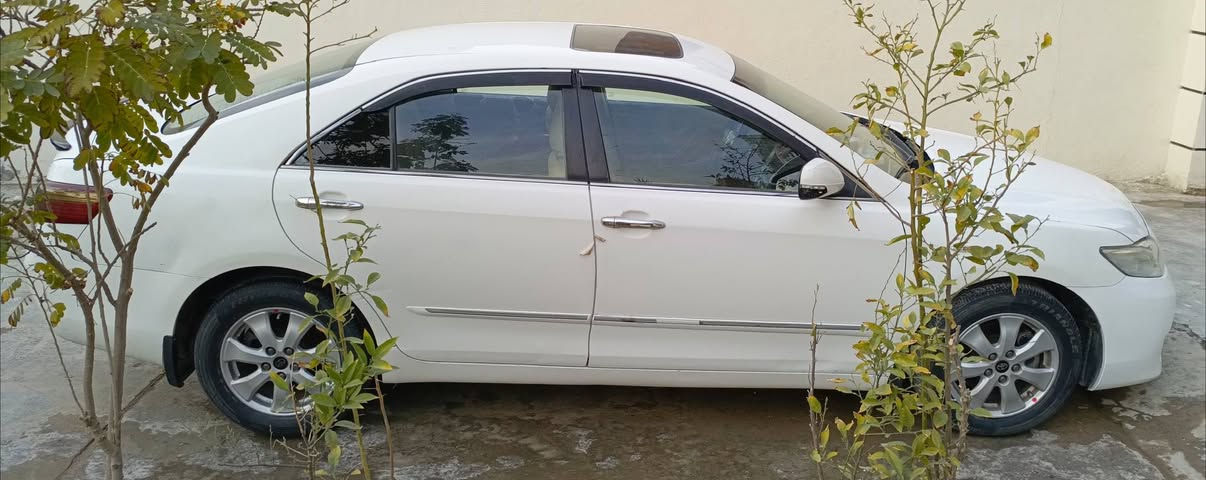 السلام عليكم كامري 2009 خليجي
السيارة فول مواصفات رقم بغداد باسمي مكان السيارة 
الانبار الفلوجة.  حادث السيارة باب عكس السايق و البنيد مرشوش جمالية ويوجد شبر بارد بل الهلال الخلفي عكس السايق 
سعر السيارة 125 متواجد على الفيس 

‏‪***********‬‏
.
