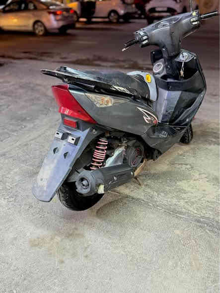 ثعلب 140 للبيع الدراجه جاهزه ومابيها اي نقص كڤرات مختمه ختم واحد كهربائيات شغاله نگره سلف بكل وقت مكينه بلاديه ممفتوحه مكاني المنصور السعر 650 وبيها مجال *********** بغداد
