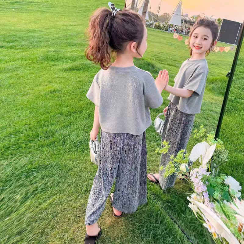 تشكيله مختلفه من موديلات العيد كولكشن 2026موديلات ولا غلطه بالحقيقه ارتب من هل شي العنوان بابل الحصوه واتساب ***********راذط التيك توك https://www.tiktok.com/@atfalstael123?_r=1&_t=ZS-94NuaBmV4gn رابط الانستا https://www.instagram.com/atfal_stayl?igsh=bncwaGVrNWkwZnUx&utm_source=qr
