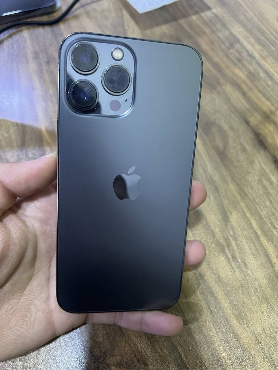 ايفون ١٣ برو ماكس نضافه فول
نورمان ما مفتوح ضد مي ما يعبر هواء
((ذاكره ١٢٨))
((بطاريه٩٥))
نموذج mتك
السعر ٦٣٥ بي مجال حكا جيا 
اتصال***********
واتسب ***********
مكاني موصل ايسر حي وحده
