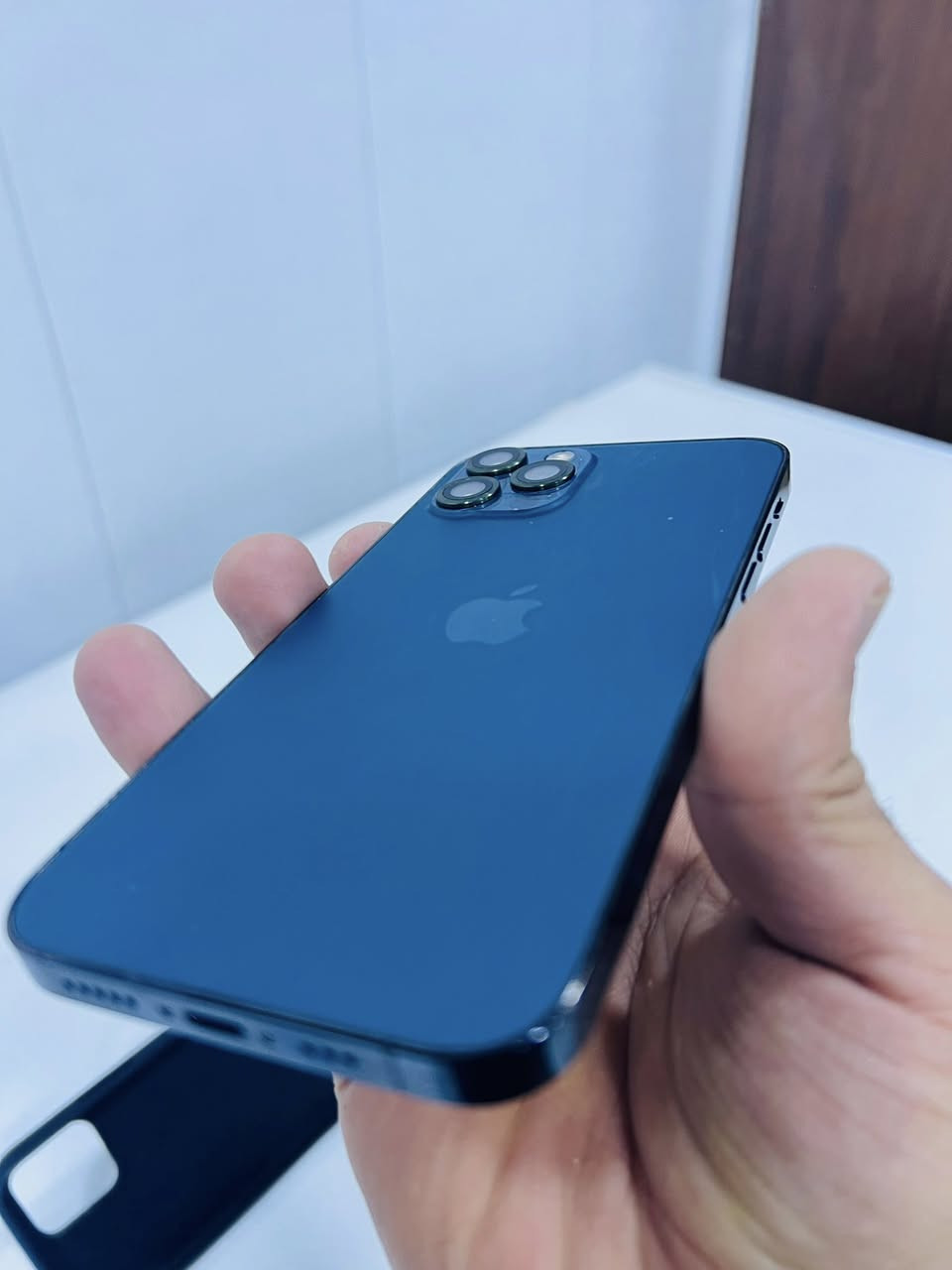 ١٢ برو  مبدل بطاريه ذاكره ١٢٨ بدون كارتونه بس كيبل ***********
