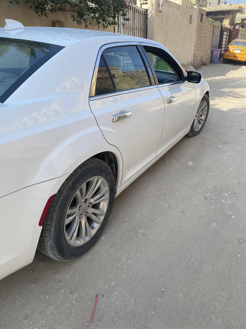 سلام عليكم 
اوباما اصل 16 مرمز 20 جاملغ وبنيد ماعابر ويل مكسيكي داخل عسلي تخم تاير جديد تشغيل عن بعد حلوا سياره سعر 185 ترهم مراوس 
*********** مامتواجد ع فيس
