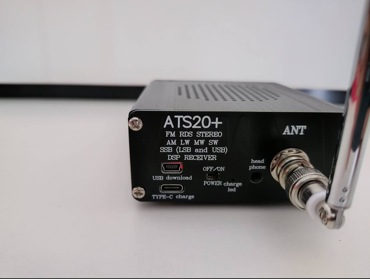 راديو ATS -20+ 
السعر 45 
توصيل 5


**إذا كنت صاحب هذا الإعلان وتريد حذفه لأي سبب، رجاءا أرسل رسالة إلى الدعم الفني**