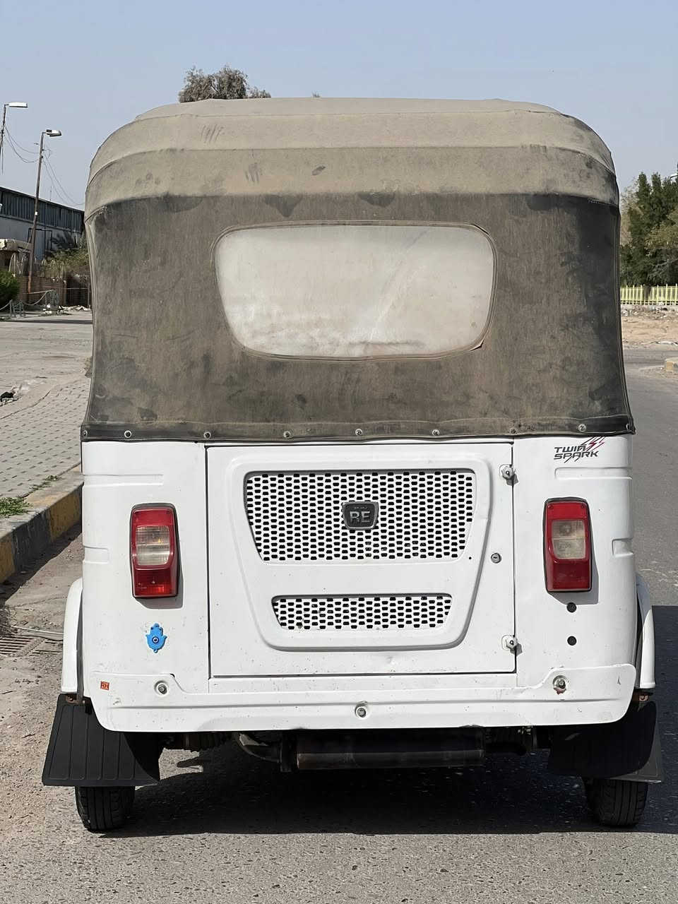 سلام وعليك عيني تكتك البيع ٢١ شهر ١٢ بسمي تحويل ثاني يوم اي نقص مابيه خير من الله كبل اشارع سعر ٨ وربع وبيهه مجال 
رقم ***********
