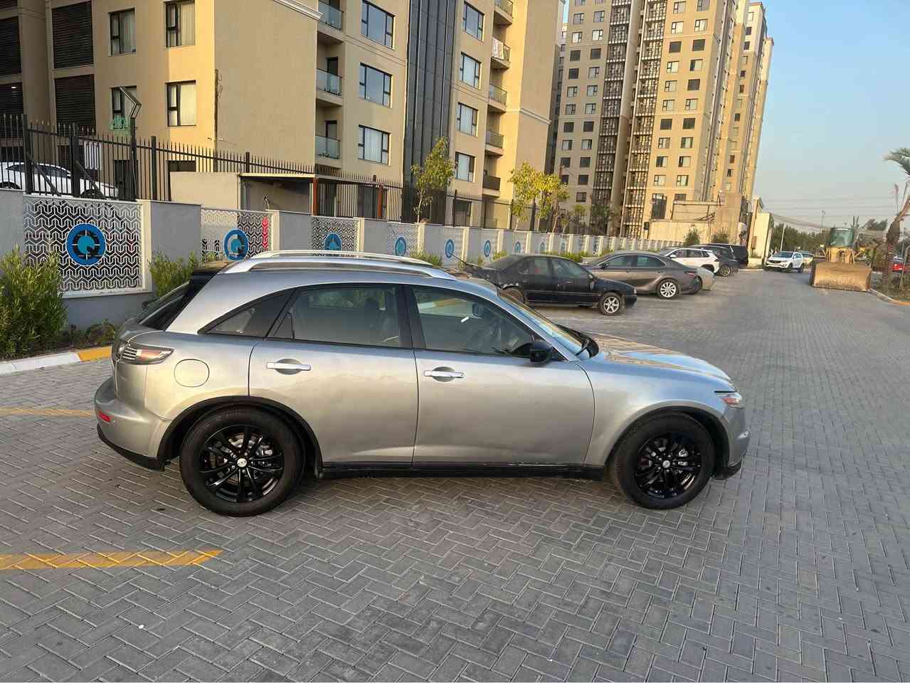 انفنتي FX35  خليجي موديل  2006 مكينه سته سلندر مكينه كير تبريد مكفول سياره رقم اربيل تحويل فقط مصبوغه احزام بدون قماره سياره فول ماعده البصمه فول تحكمات شاشه بلادي 
فتحه سقف 
كشنات جلد تدفئه تبريد 
كشنات كهرباء 
حساسات خلفيه 
بك لايت لدات 
الايت امامي شمسي 
تخم تاير 
ويل كب 17 رياضي 
مكان السياره بغداد حي الجهاد السعر 58 وبيها مجال بصيط 
عليها غرامات ينزل من سعرها هيه والسنوية *********** Colombo, Sri Lanka
