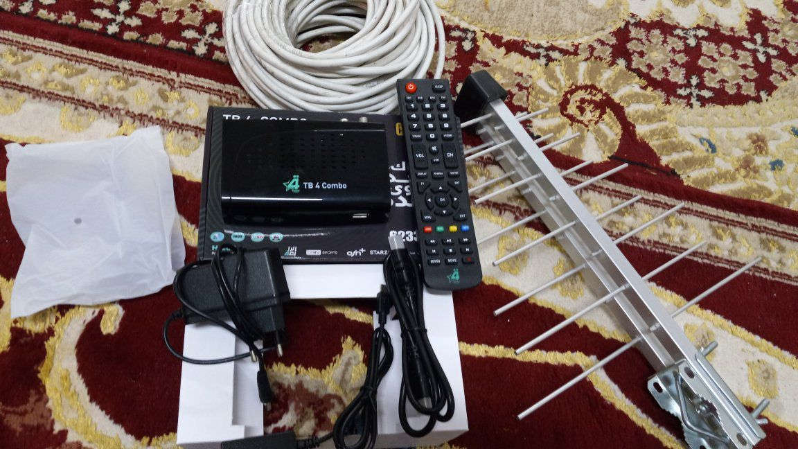 (شبكه الرابعه) جهاز الرابعه اخر اصدار مع غراضه الكامله مستخدم ايام فقط اشتراكه ينتهي ب 3/3 للبيع رايدهن ب 45 الف مكاني بغداد الأمين الثانيه رقمي ***********
