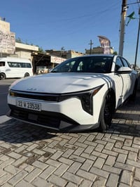 كي4 البيع موصفات نص فول السعر 167وبيها مجال أمريكي سيارة حادثها مرفق ب...