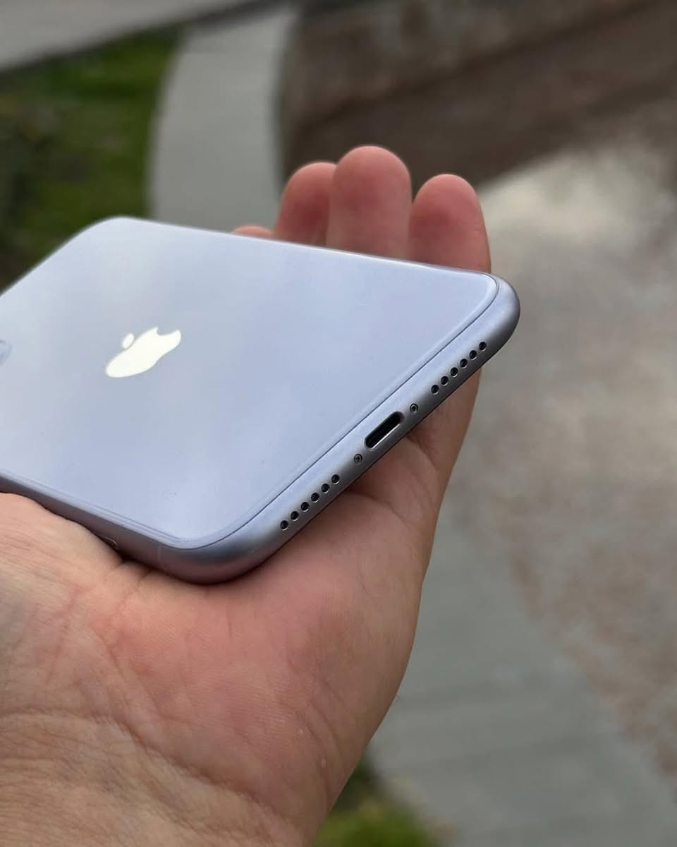 ايفون 11 العادي بنفسجي
الذاكرة 128
النموذج M
بطاريه 70صرف طبيعي
النظافة 100/100 مكفول من تبديل تصليح كلشي
السعر 250الف
مكاني /بغداد/***********
