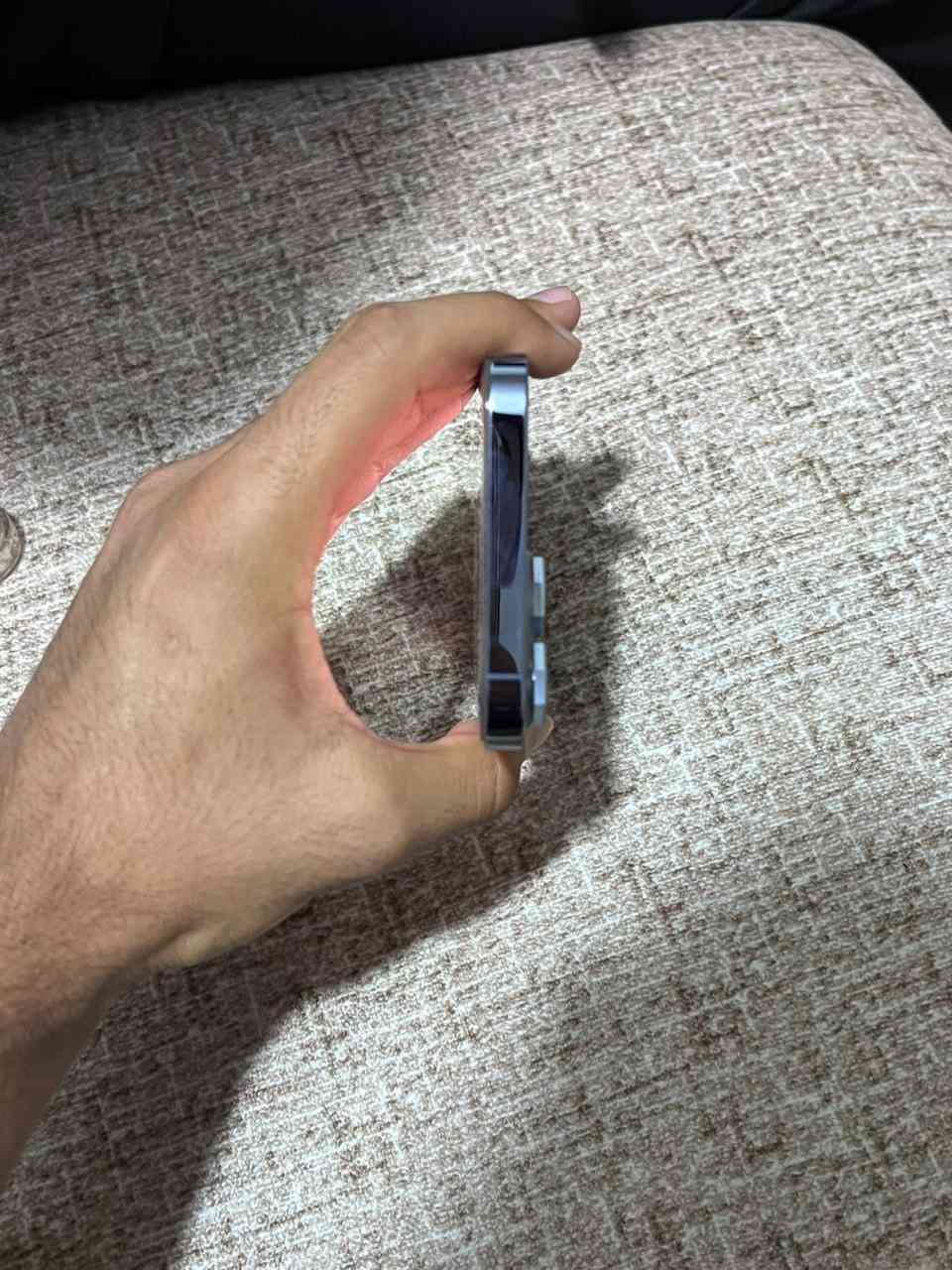 سلام عليكم 13 برو ماكس لون المميز لون بحري جهاز مكفول كفاله من كلشي مامبدل بي اي قطعه نموذج M جهاز نضيف حيل مابي اي عيب مكاني كركوك حي الحجاج متواجد واتس *********** سعر الجهاز 730 الف وبي مجال قليل ♥️.
