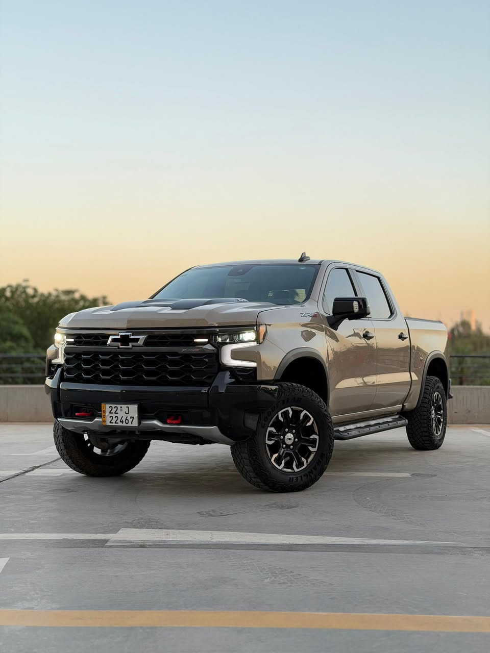 ‏🔥 Silverado ZR2 🔥

للبيع سلفرادو ZR2 لون صحراوي نادر ومميز جداً، سيارة للذوّاقة والناس اللي تعرف قيمة الـ ZR2 الحقيقي.

✅ ماشية فقط 22 ألف ميل
✅ لون صحراوي مميز جداً
✅ معلاية احترافية
✅ صوت أكزوز مرتب
✅ مصروف عليها أكثر من 8500$
✅ نظافة استثنائية ومن أصعب السيارات تلقى مثلها بهالحالة 
✅ استخدام خفيف جداً والسيارة جاهزة بدون أي مصروف
✅وبيها كتاب تضليل من مرور اربيل سنويه مضلل
الأضرار السابقة:

* باب كلير
* دعامية أمامية
* إيرباغ ستيرن فقط

السيارة من السيارات المميزه وملفته ، واللي يدور ZR2 نظيف ومميز يعرف شكد صعب يلكه وحدة بهالمواصفات.

❌ مو للمساومين
❌ مو للمقارنة بالسيارات العادية

الجاد فقط يراسل، والسيارة على الواقع أجمل من الصور 
***********

