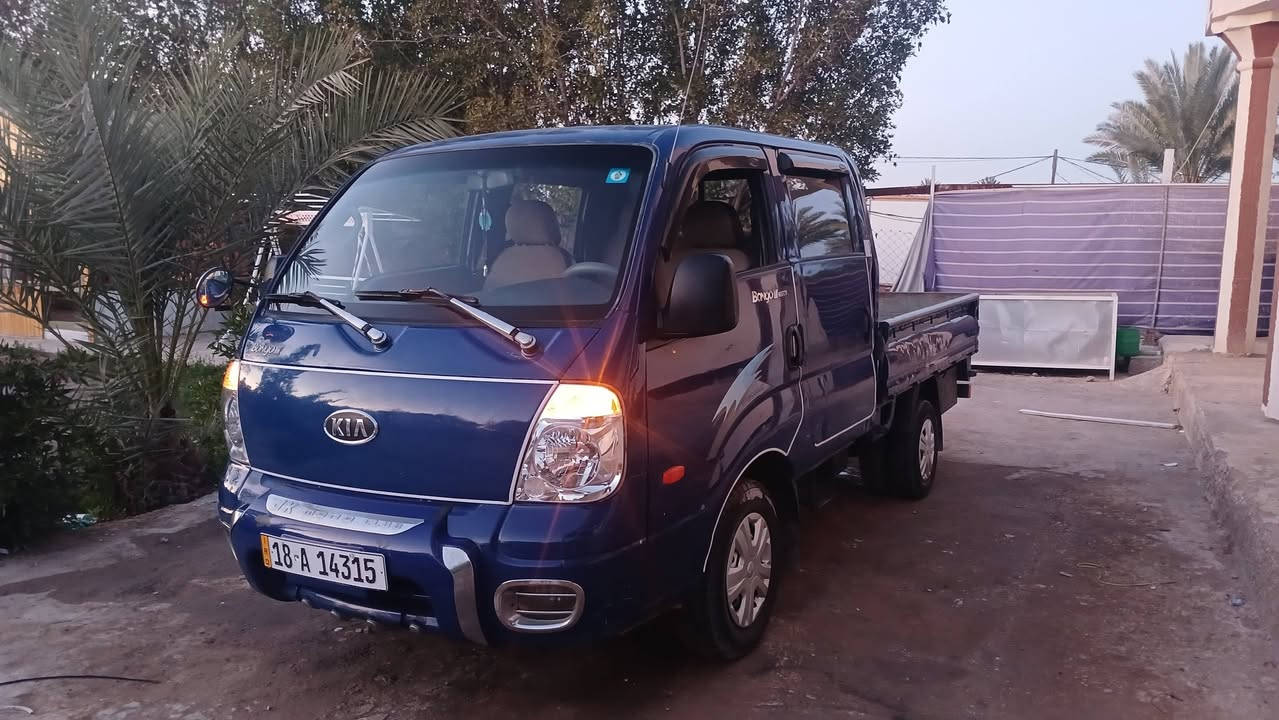 سلام عليكم للبيع كيا بنكو دبل قماره
موديل 2007 / محرك 3000 مفتوح 
 باسمي رقم بابل انكليزي الجديد 
مكاني كربلاء
سعر 90 وبيهة مجال قليل 
***********
***********
