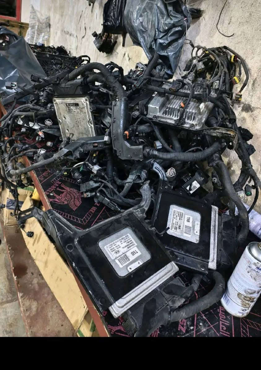 السلام عليكم | اي غراض كوري موجود يمنئ ( دينمو` سلكترات ` مراوح ` بلكات `) فقط راسلوني او علئ هذه الرقم ***********
