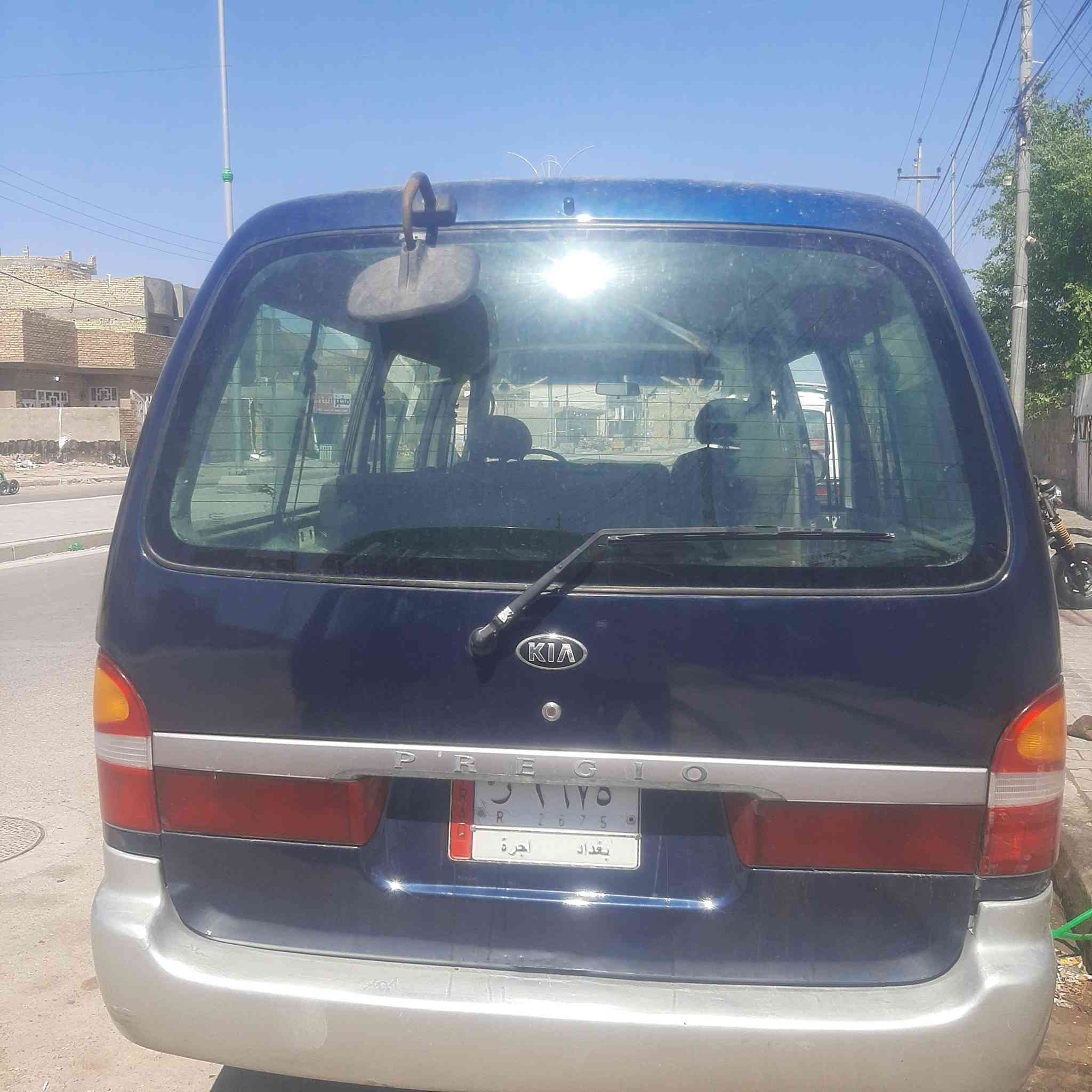 سلام عليكم  كيا بريجو للبيع موجودة غراضهة ابطاين وكشنات موجودات 
سيارة كاملة  وقيات سكن اشرة جديد السعر.. 45 وبيهة 
للستفسار...اكثر  ***********
