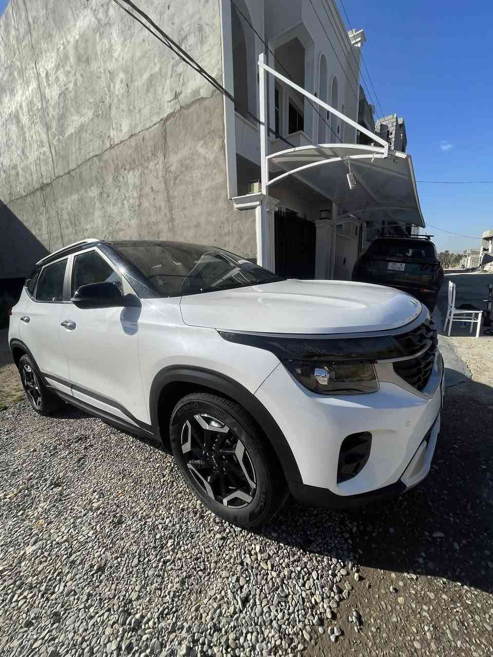 كيا سيلتوس موديل ٢٠٢٤ماشيه ١١الف كيلو متر
سياره خليجيه مكينه ١٥٠٠دبل نوزل فقط بيع
سونر مرفق بصور بيه بارد بحافه البنيد اثر طخه خفيفه وكسر بلمازده خفيف وشبرين صبغ بلباب وعلى كد اصبع بجاملغ فقط
باقي مكفول سياره جديده ✅
فول مواصفات
بصمه تشغيل
بصمه ابواب 
كشنات جلد
مري شفط
بانوراما
أشاره بالمري
توكلر 
كشنات تبريد الاماميه
ثلاث وضعيات قياده 
شاشه وكاميرا دواره
مكانه ديالى ***********
سعرها ١٦٨وبيهً مجال بسيط✅
