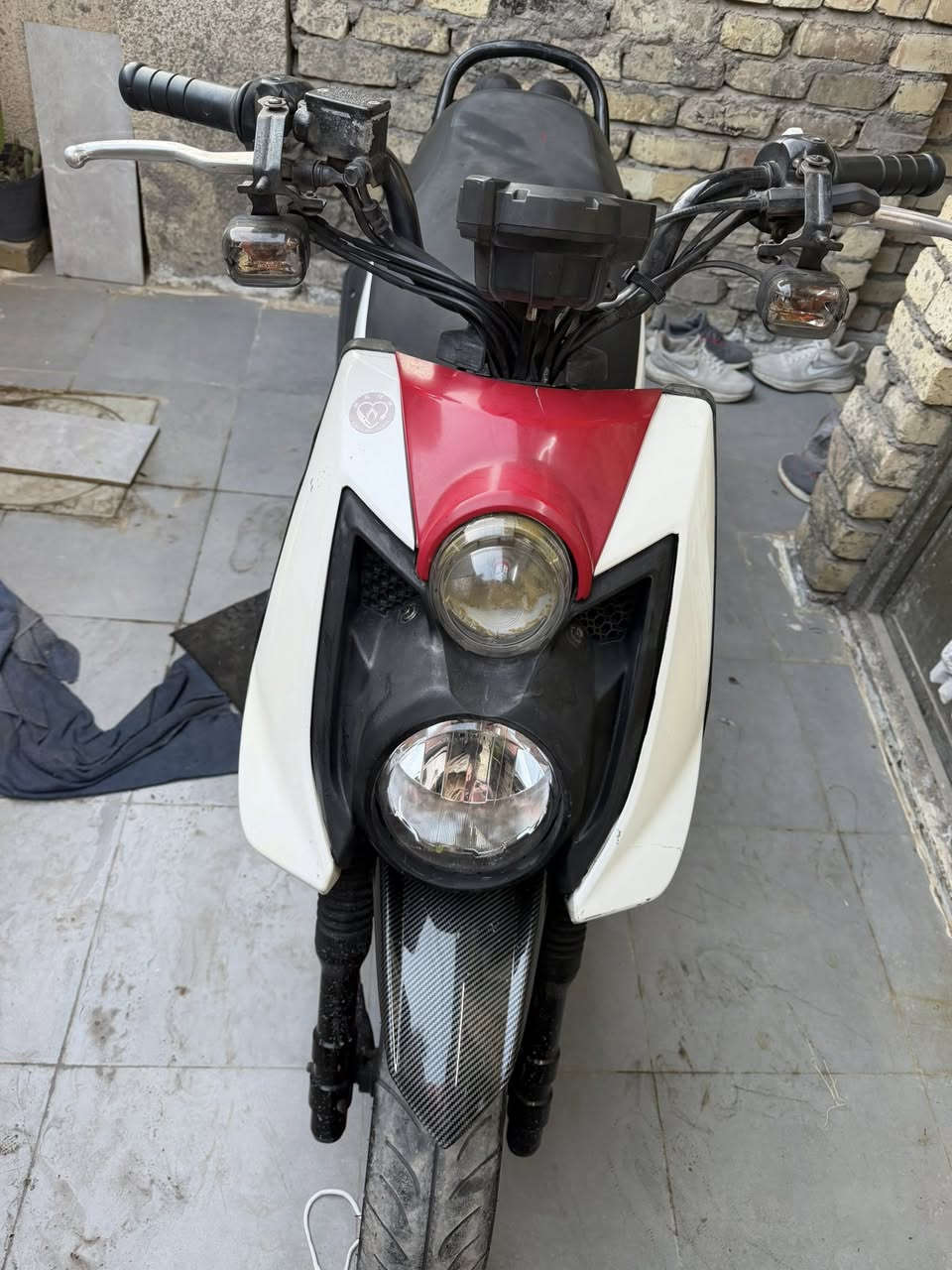 السلام عليكم شباب دراجه جبلي مال رمبه صارلهه اشهر تقريبا من نازله نضيفه فول احله من الصوره ختم واحد ويه المكينه كلشي شغال بيهه سعرهه واحد و١٥٠ وبيهه مجال شي بسيط لشراي 
موجود خاص وهاذ رقمي ***********
